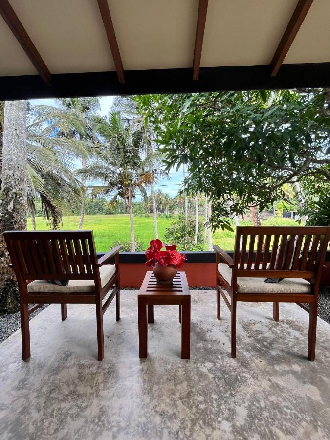 Nisala Villas Хіккадува Екстер'єр фото
