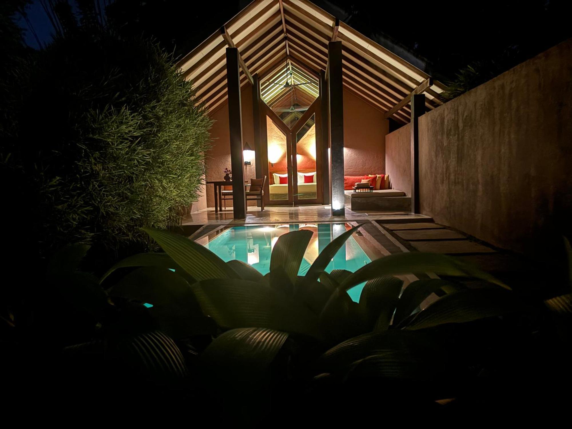 Nisala Villas Хіккадува Екстер'єр фото