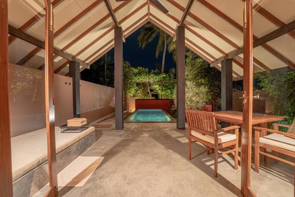 Nisala Villas Хіккадува Екстер'єр фото