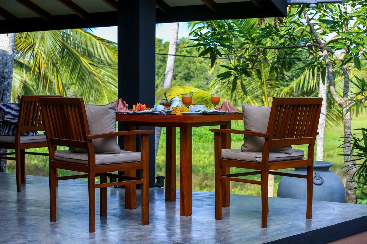 Nisala Villas Хіккадува Екстер'єр фото